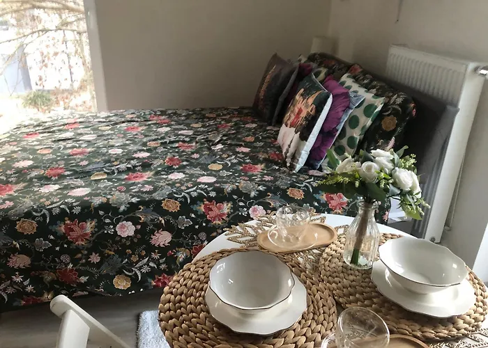 Cozy Prague Airport- 5 Minute Drive From Airport Tuchoměřice