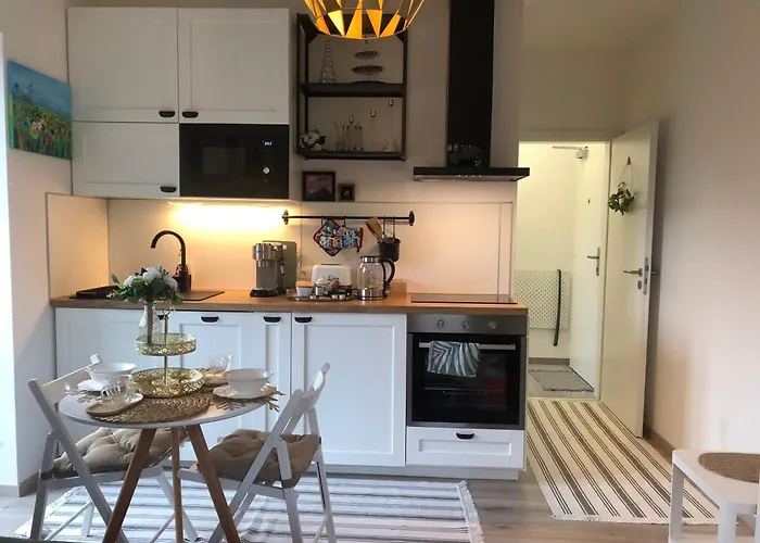 Cozy Prague Airport- 5 Minute Drive From Airport Apartman Tuchoměřice