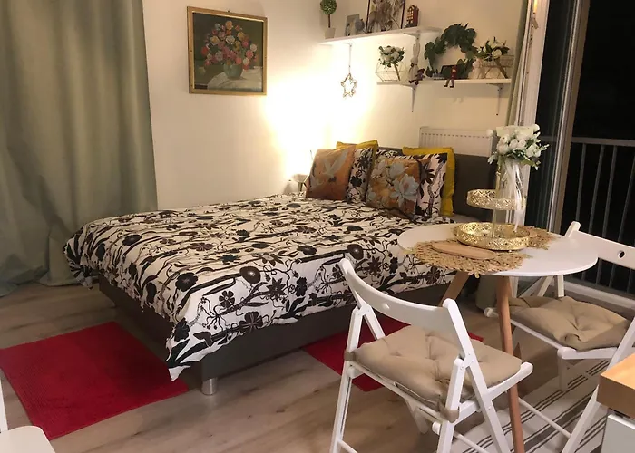 Apartman Cozy Prague Airport- 5 Minute Drive From Airport Tuchoměřice